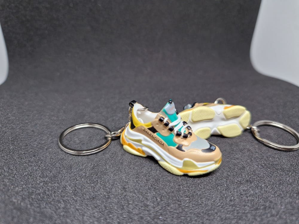 Porte-clé Balenciaga Triple S Beige