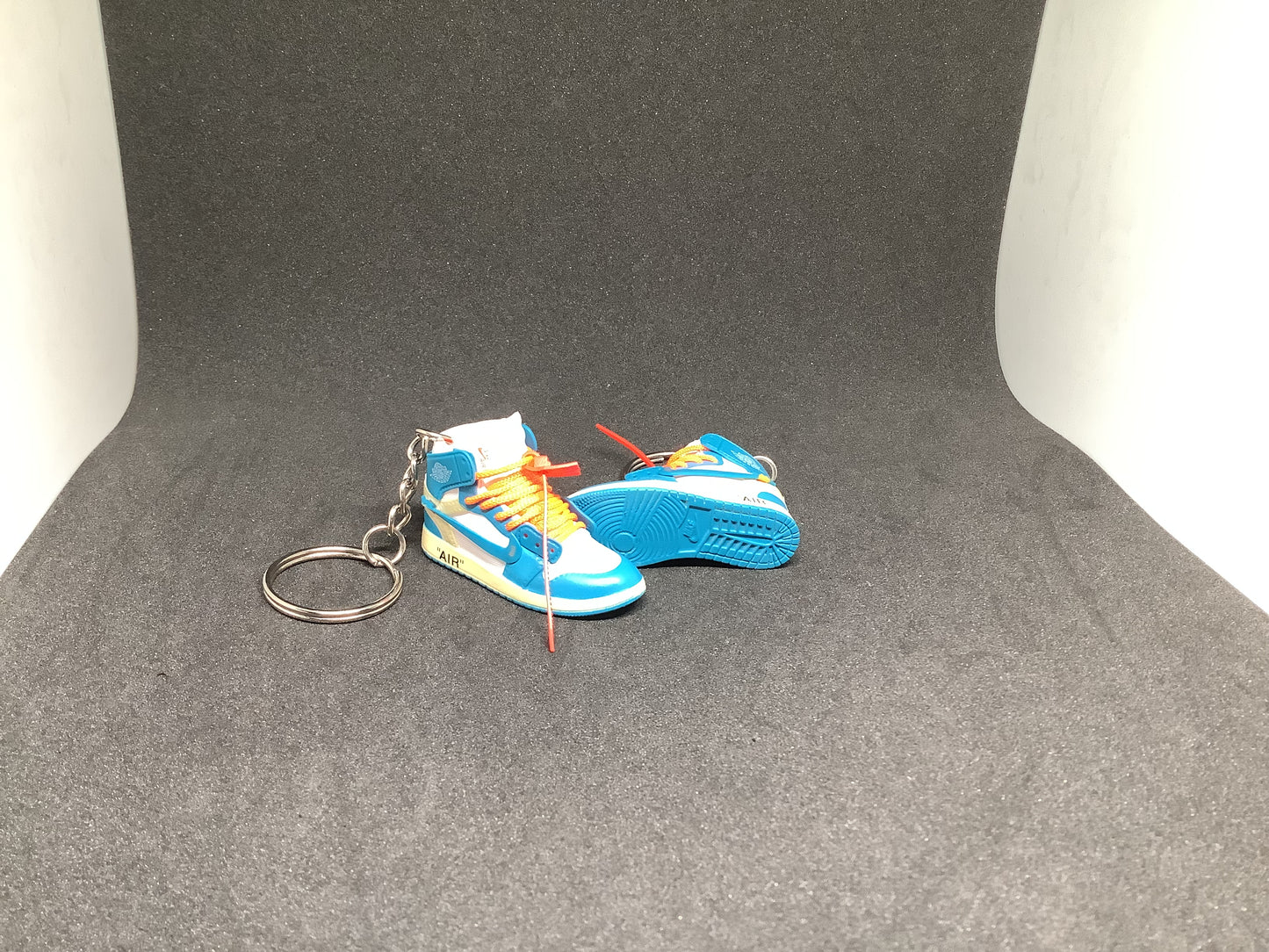 Porte-clé Jordan Off White Unc