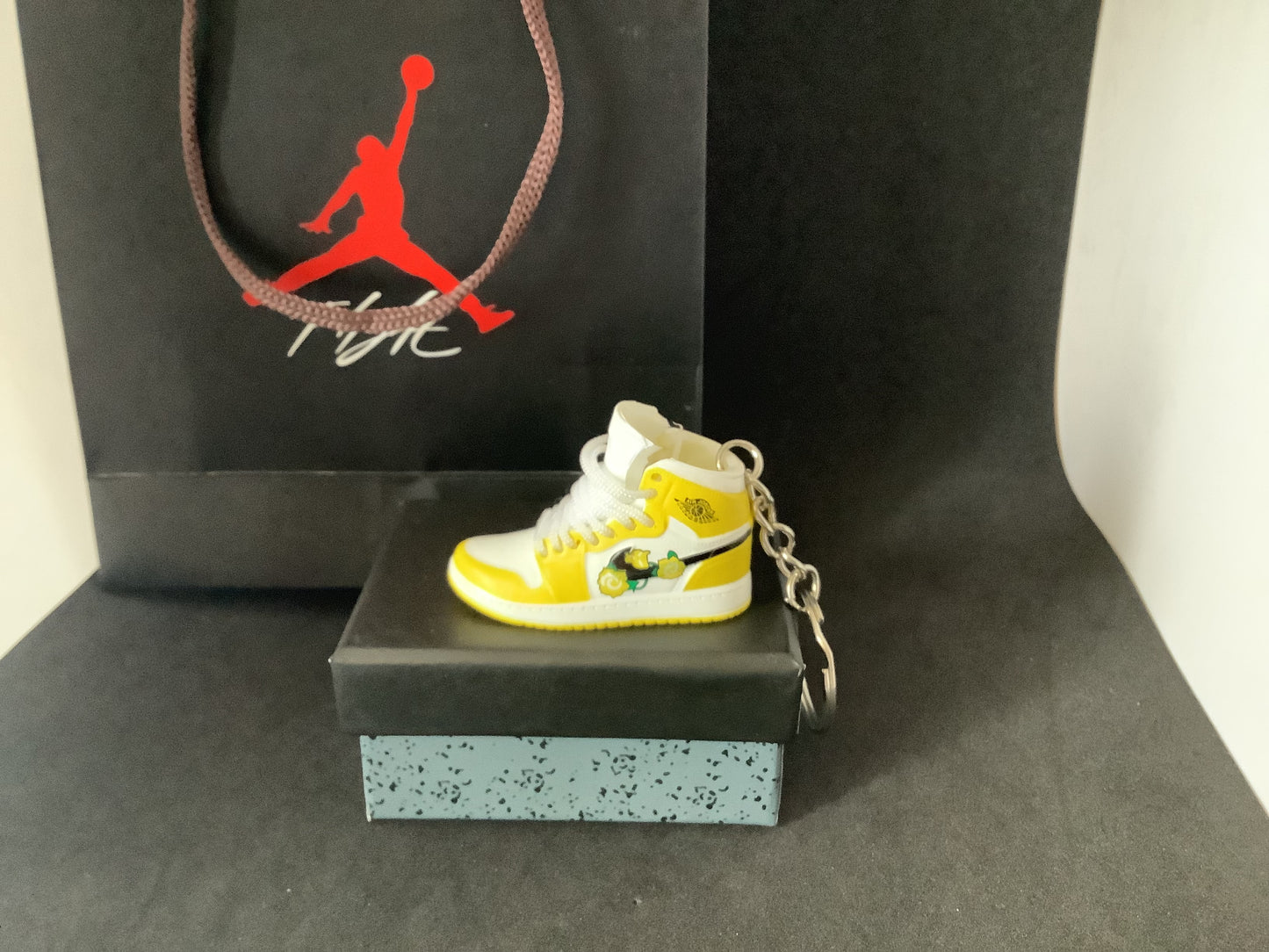 Porte-clé Jordan 1 OG Jaune Flores