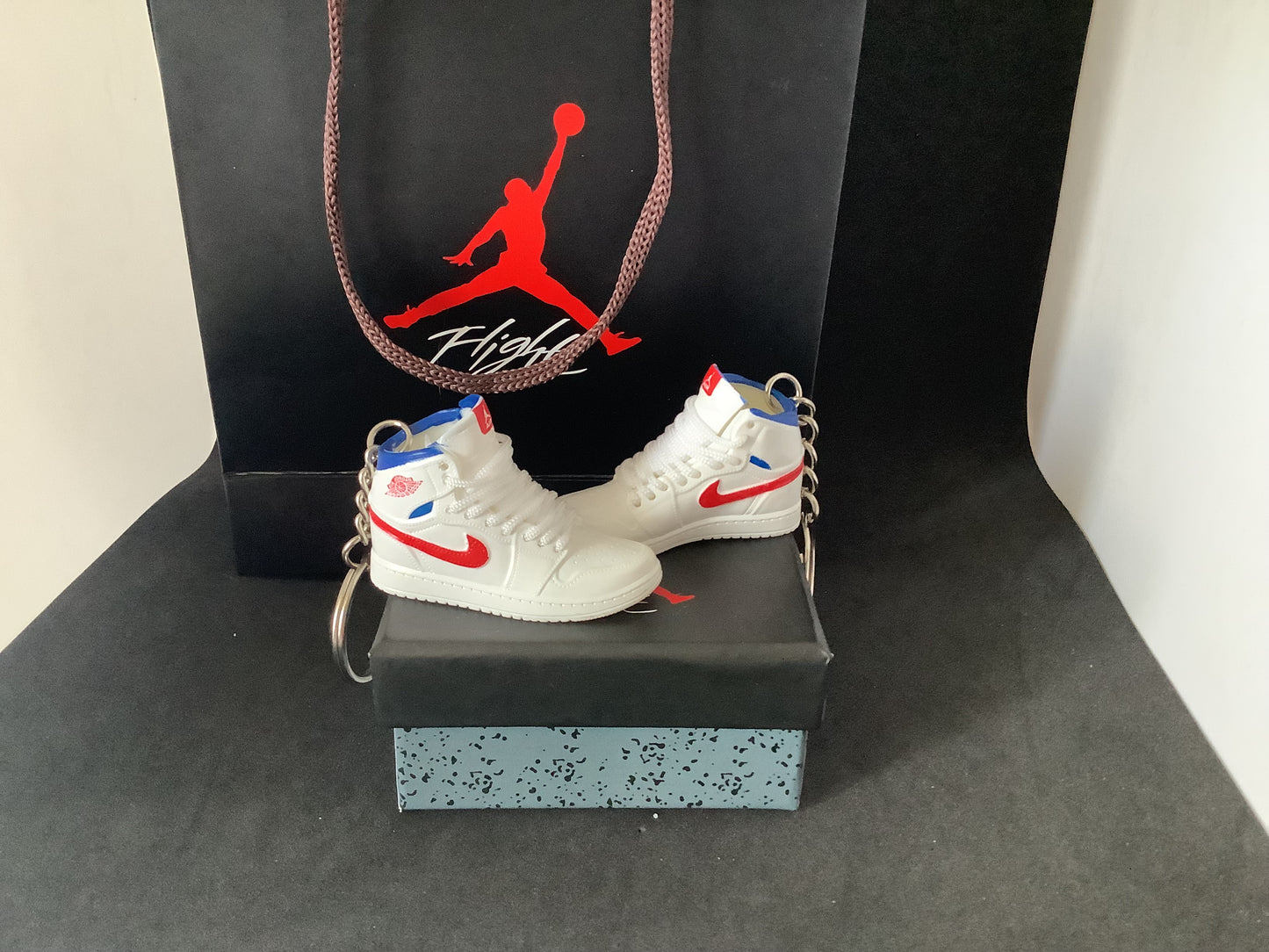 Porte-clé Jordan 1 OG Unc Red 1