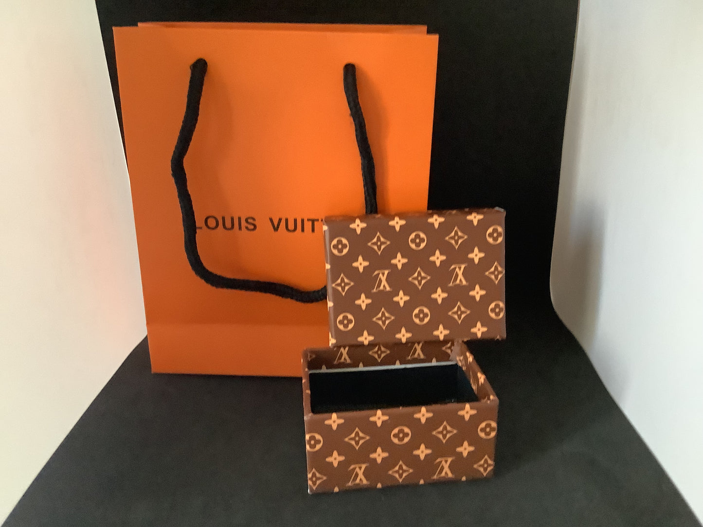 Boite Louis Vuitton