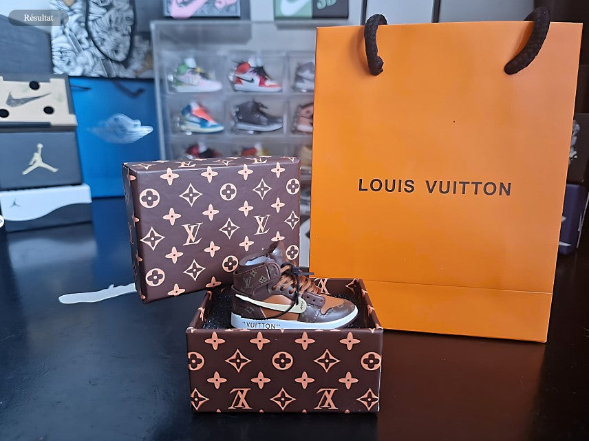 Porte-clé Jordan Louis Vuitton Marron