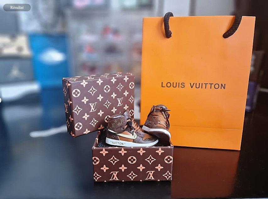 Porte-clé Jordan Louis Vuitton Marron