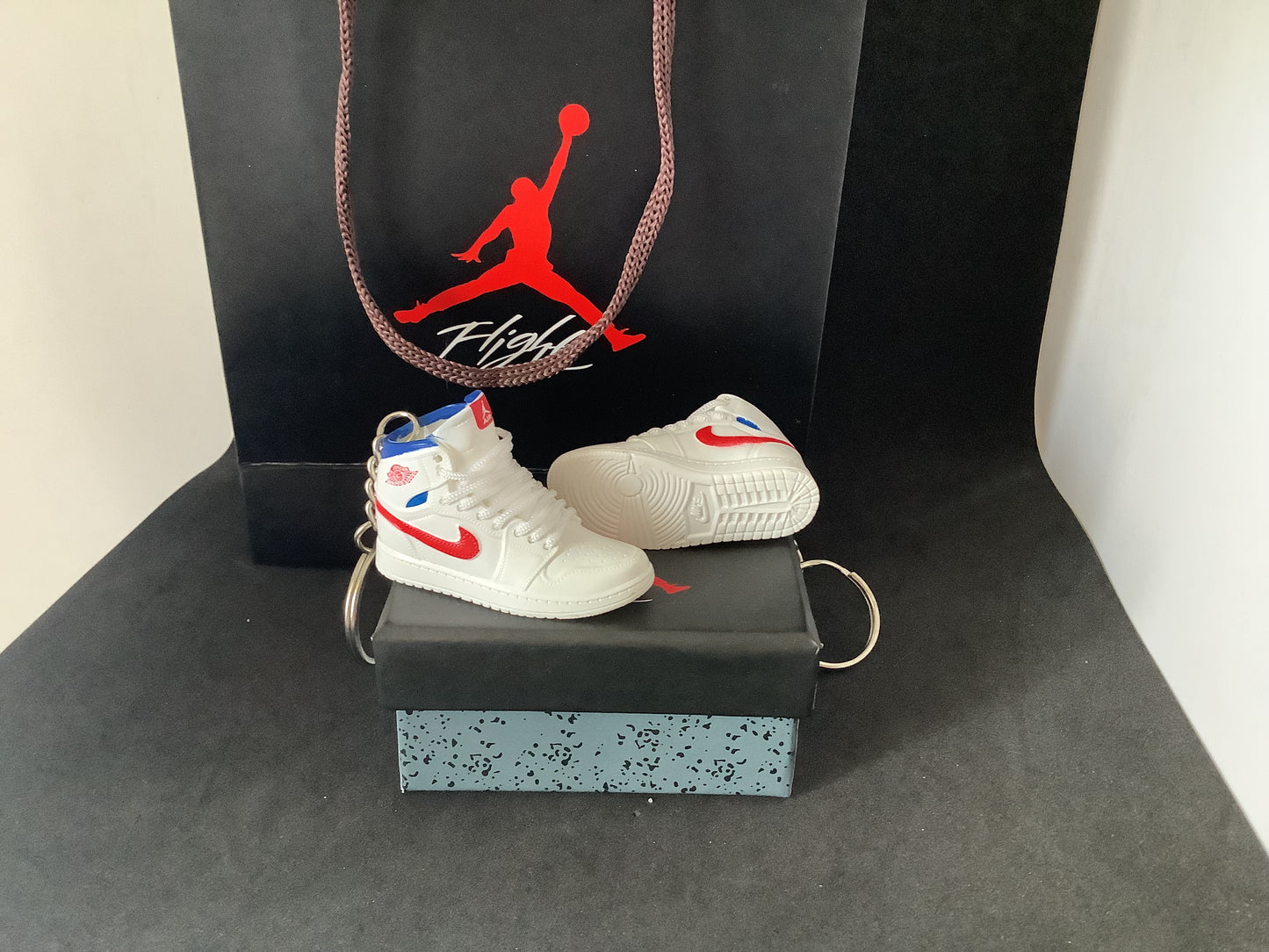 Porte-clé Jordan 1 OG Unc Red 1